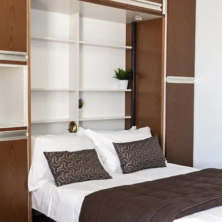 Funivia מלון לאבנו-מומבלו