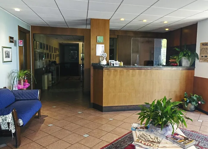 Funivia מלון לאבנו-מומבלו