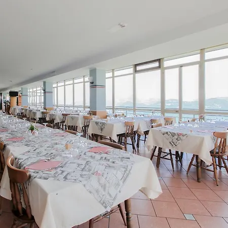 Hotel Funivia Laveno-Mombello