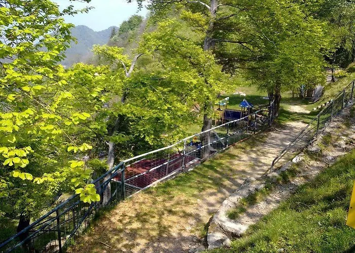 Hotel Funivia Laveno-Mombello