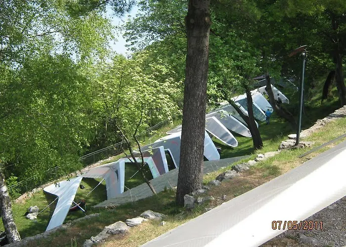 Отель Funivia Лавено-Момбелло